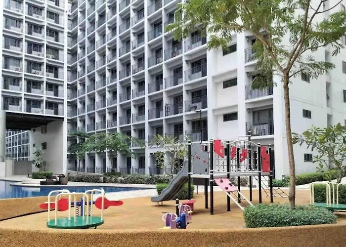 Posh 1 Bedroom Unit+ Netflix*wifi @ Shore 2